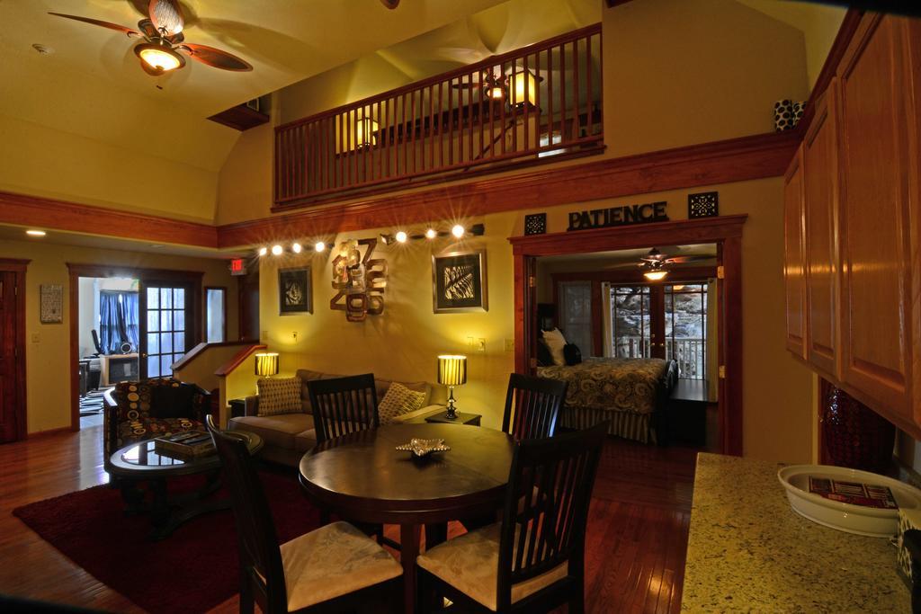 All Seasons Inn Eureka Springs Extérieur photo